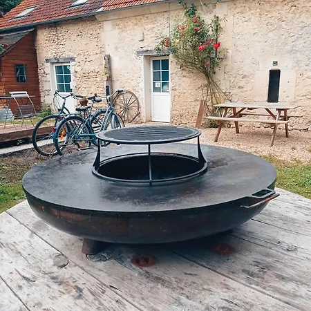 Chez Tombivouac Lodge Pierrefonds